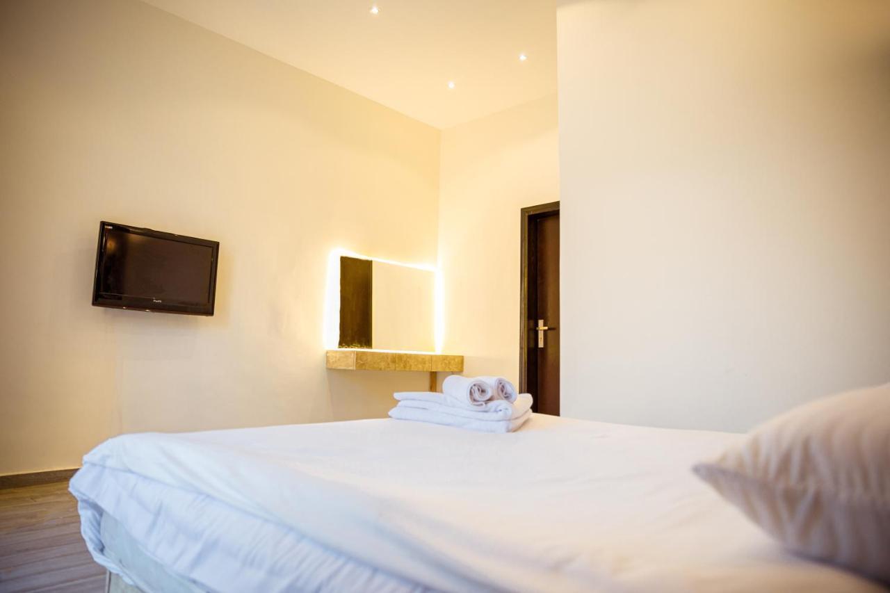Hostel Tourist Palace