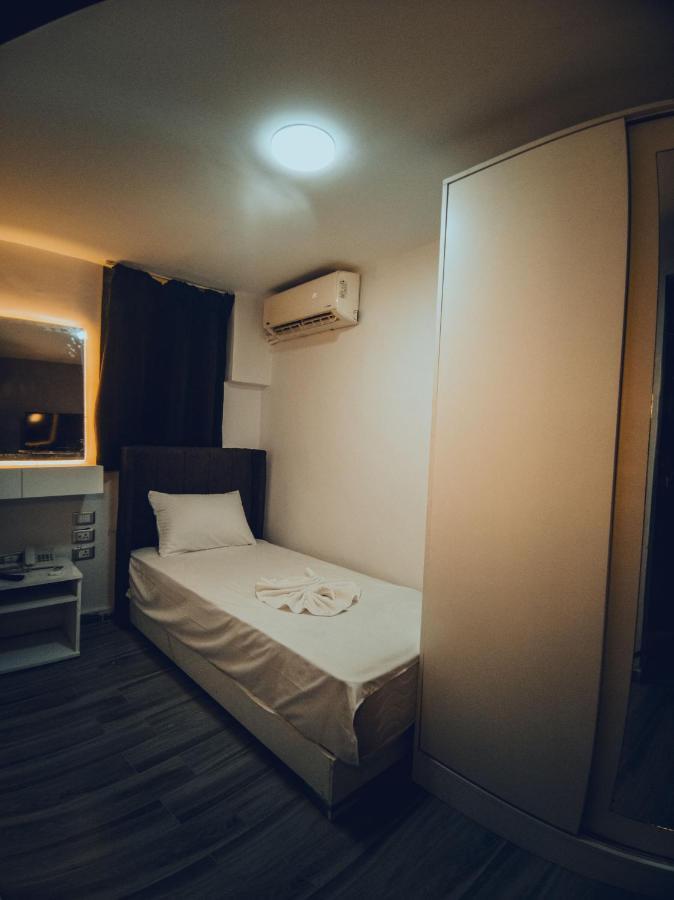 Tourist Palace Hostel *